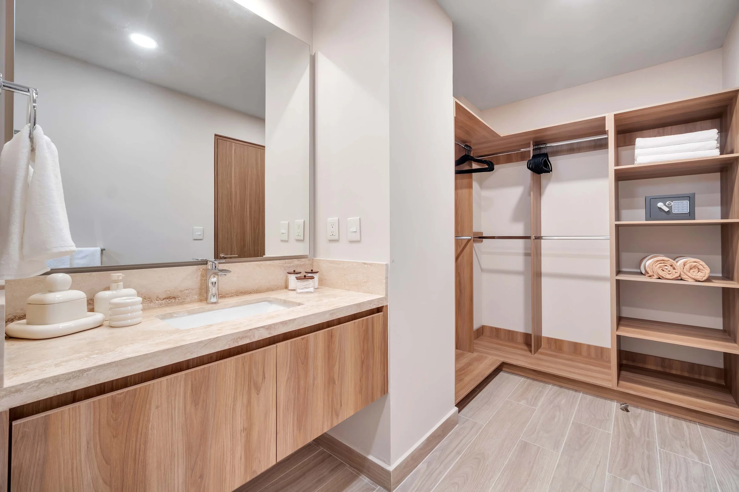 2BD UPPER B4-04 #2