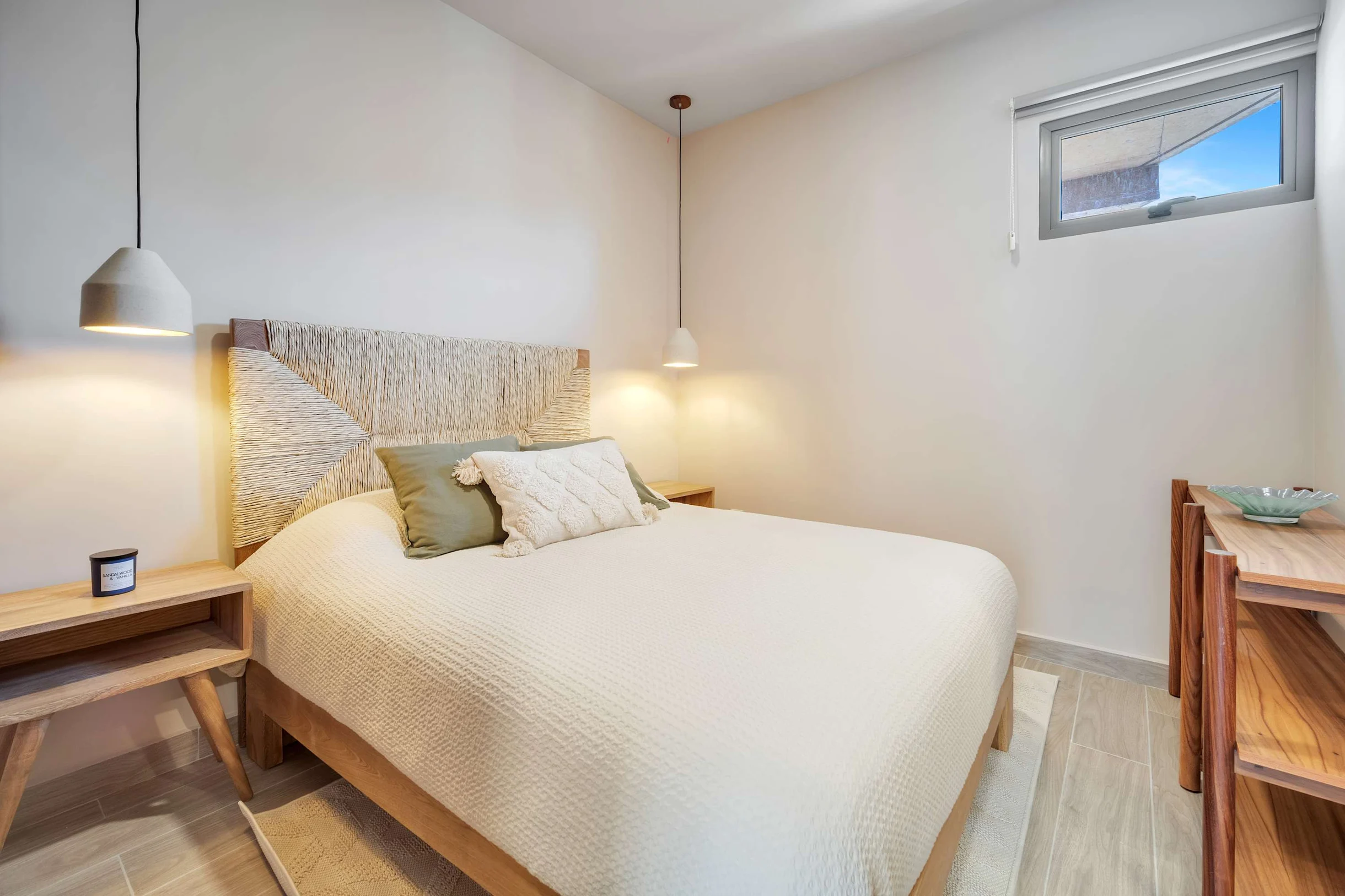 2BD UPPER B4-04 #10