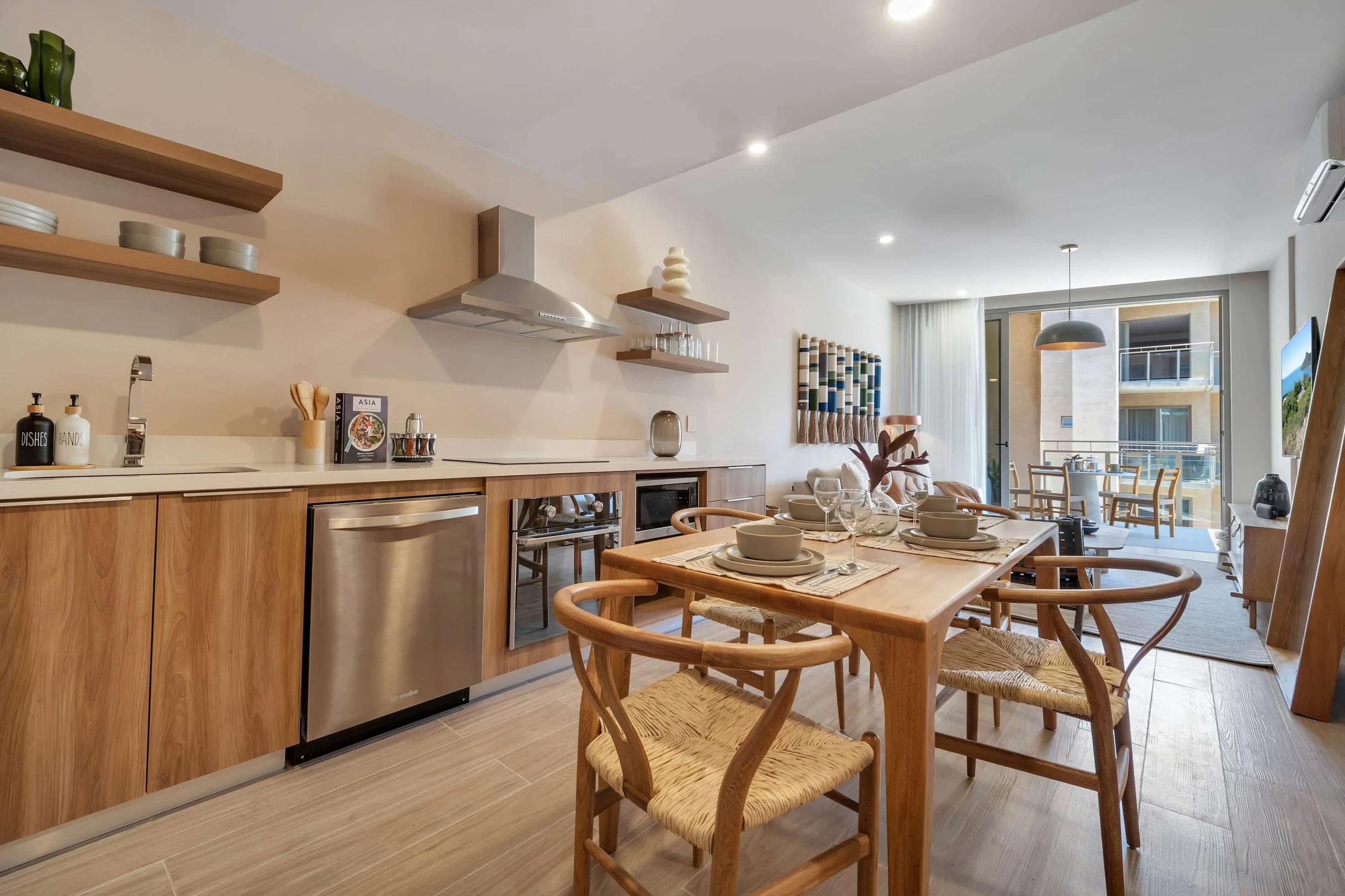 2BD UPPER B4-04 #17