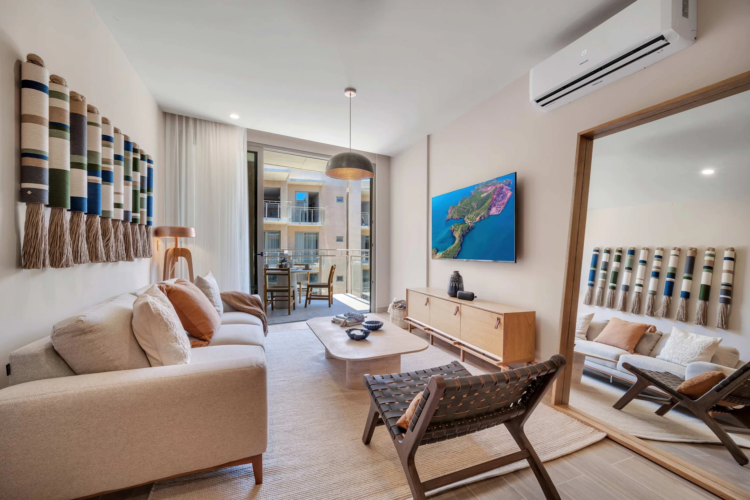2BD UPPER B4-04 #1
