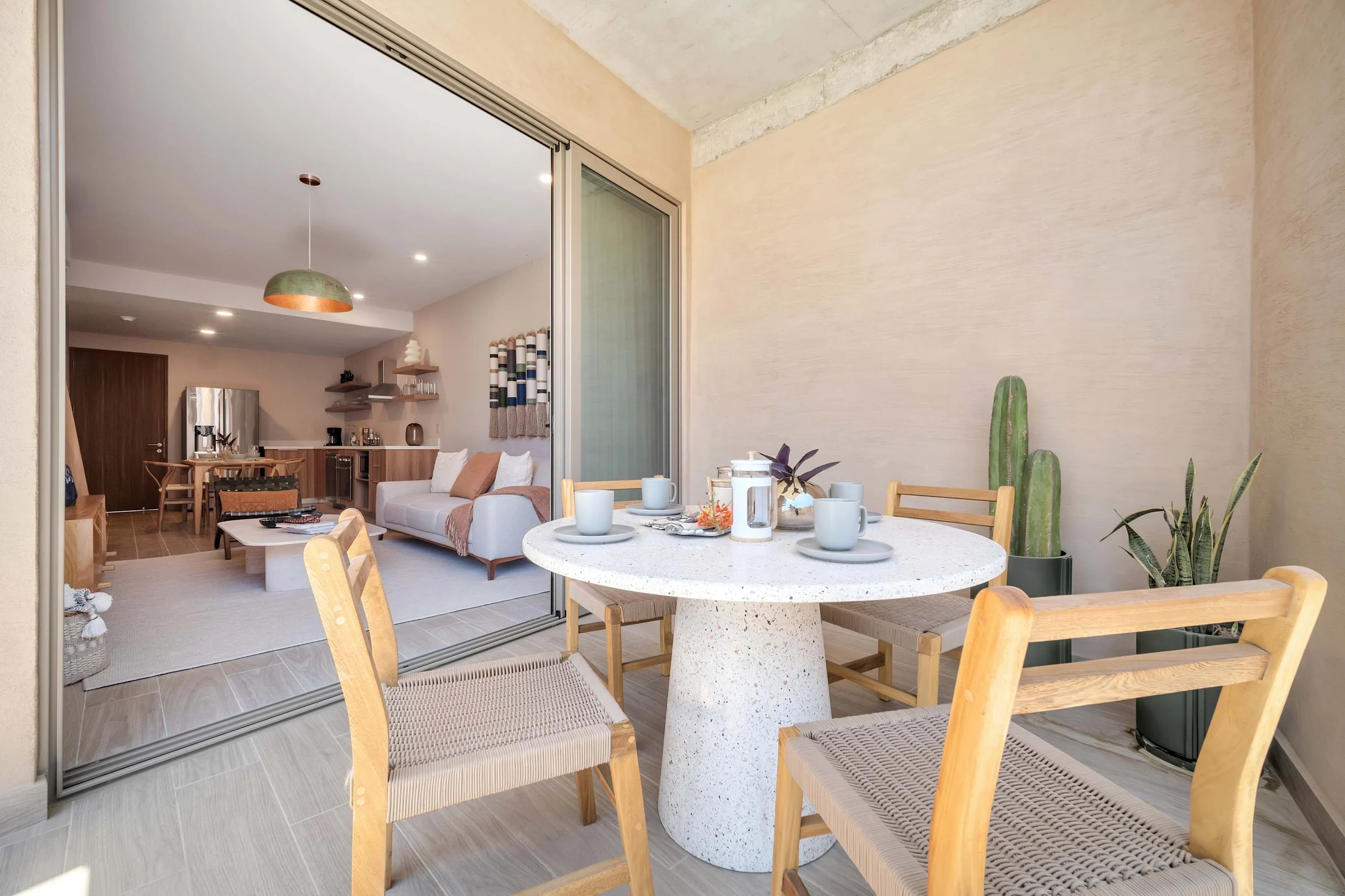 2BD UPPER B4-04 #27