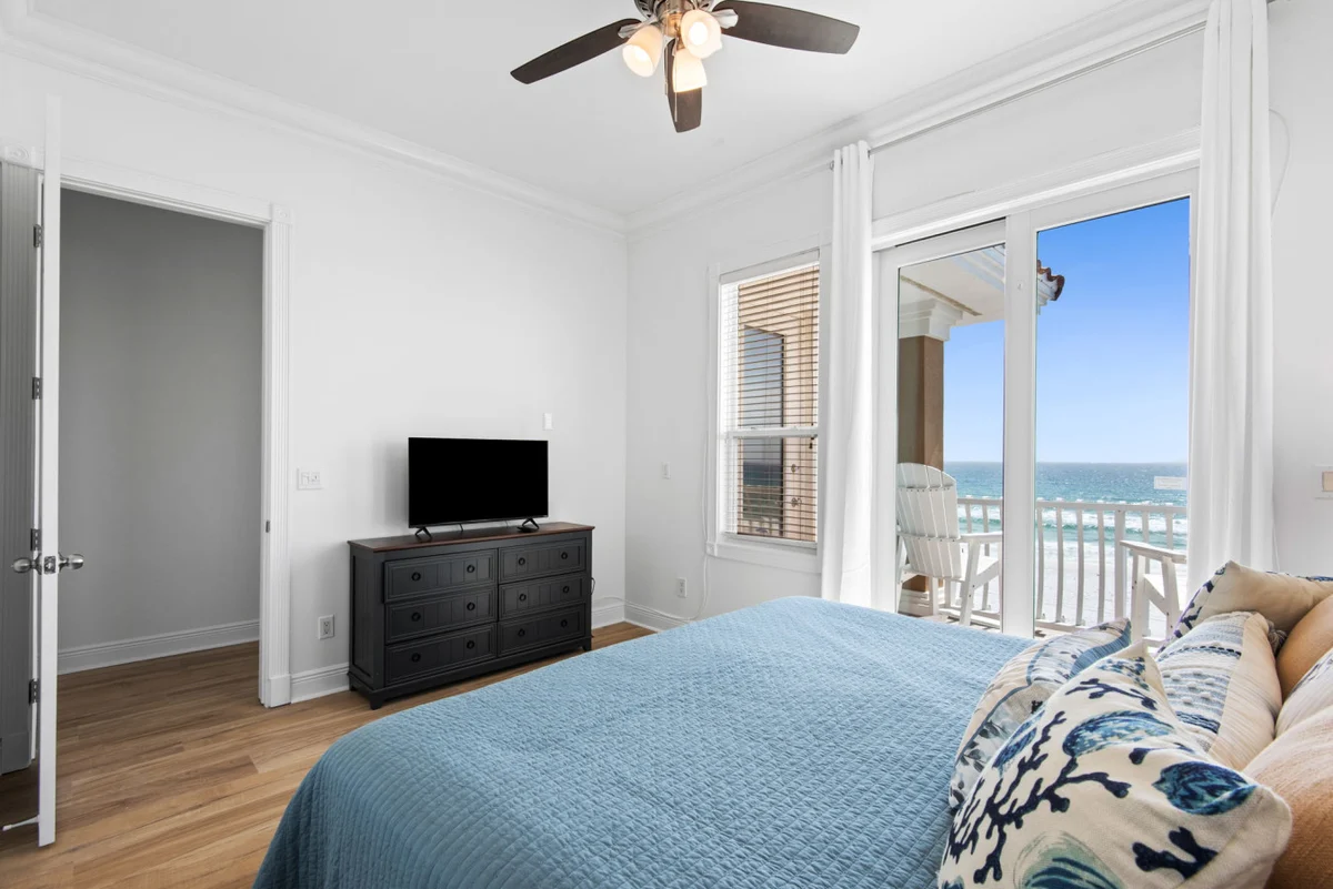 Beach Front Destin - Private Pool - Hot Tub & Game Room - Elevator - 8 bedrooms #10