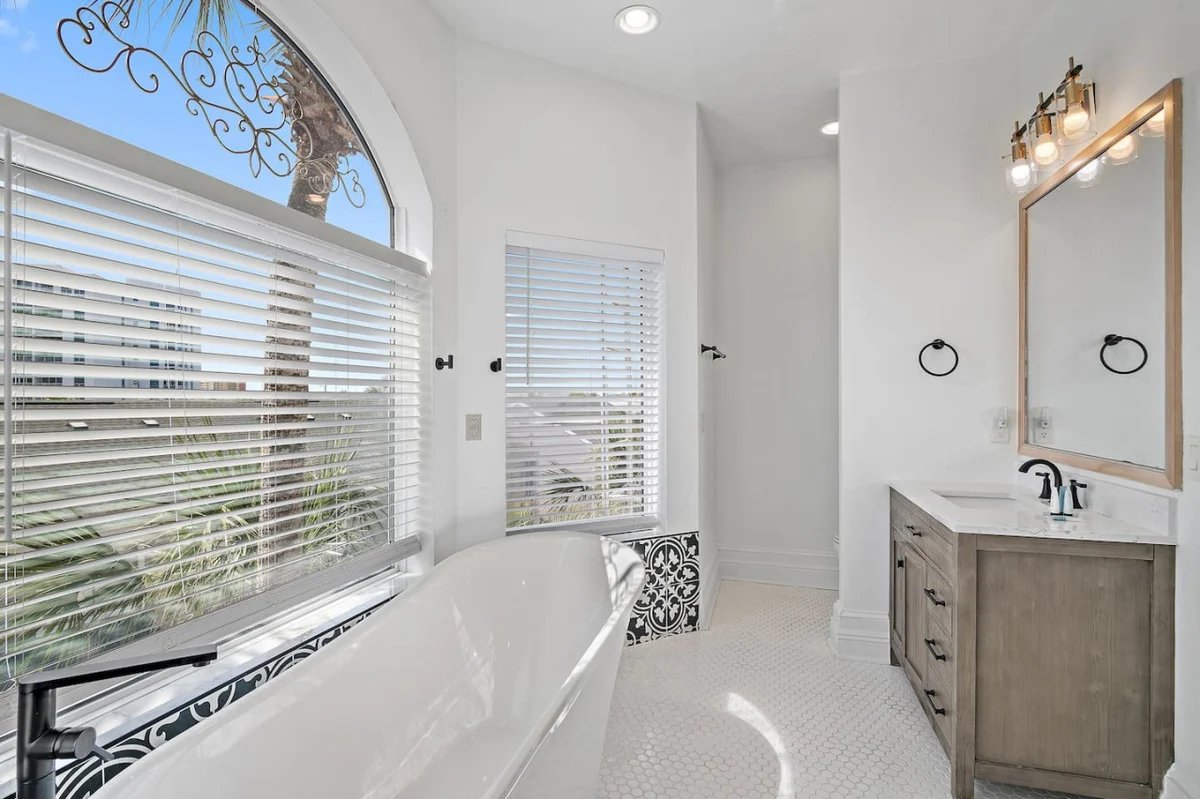 Private Pool - Hot Tub - Gulf Views - Walk to Beach - Chairs included #34