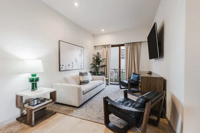 2 Bedroom Penthouse with Jacuzzi #16