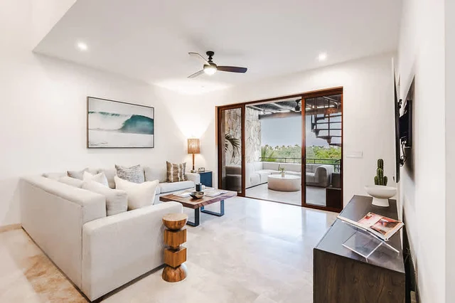 2 Bedroom Penthouse with Jacuzzi #11
