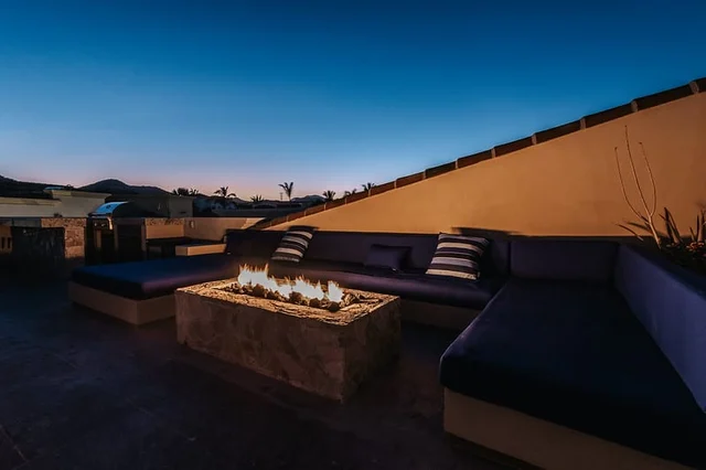 2 Bedroom Penthouse with Jacuzzi #10