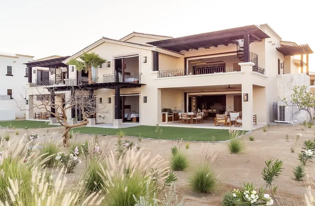 3 Bedroom, 2 Bathroom Palm Garden #11