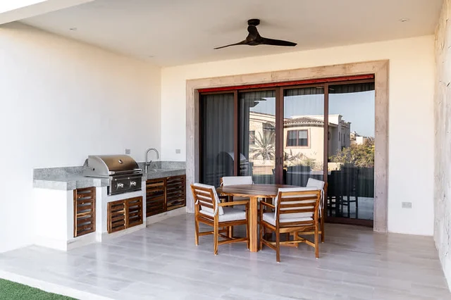 3 Bedroom, 2 Bathroom Palm Garden #19