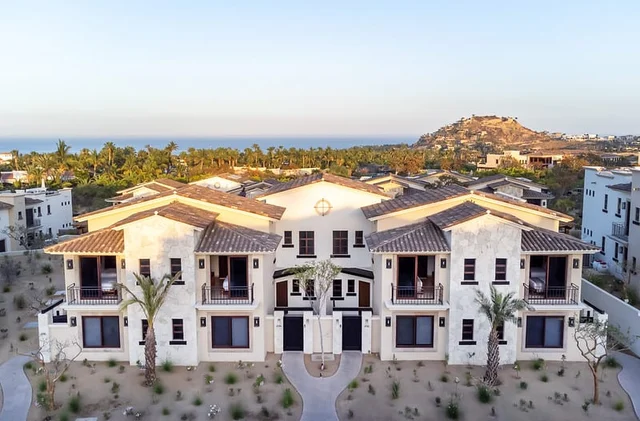 3 Bedroom, 2 Bathroom Palm Garden #13