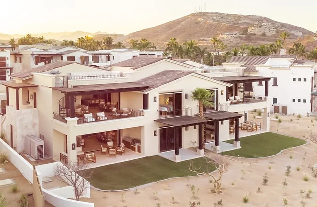 3 Bedroom, 2 Bathroom Palm Garden #21