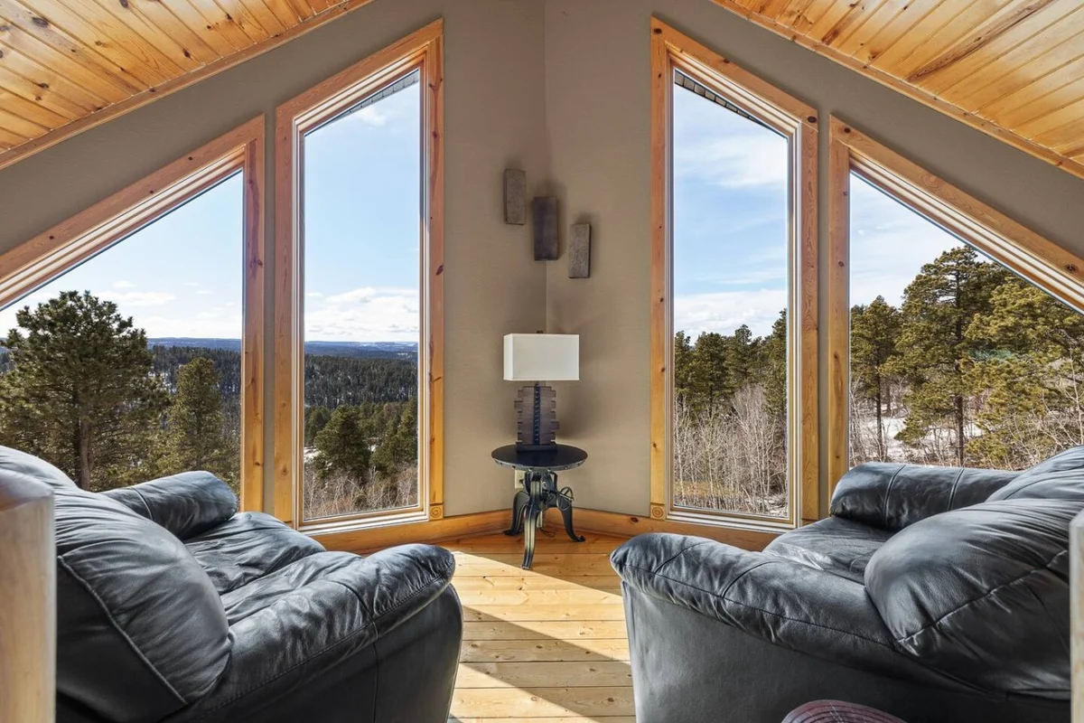 Home in Lead property photo 3