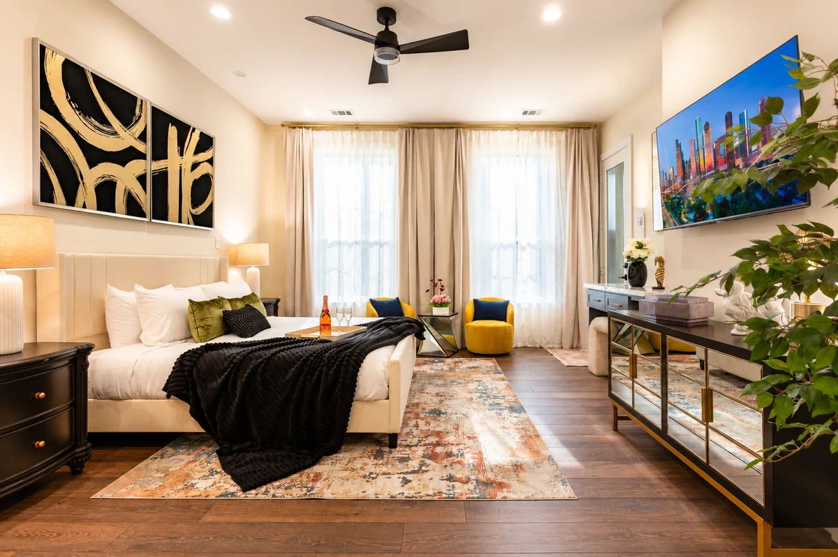 4BR+Private Rooftop · Pet-Friendly · Downtown HTX #78