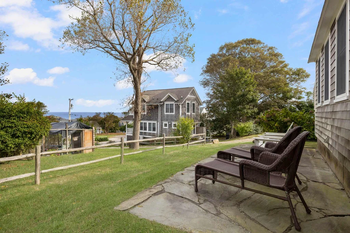 Home in New Shoreham property photo 4