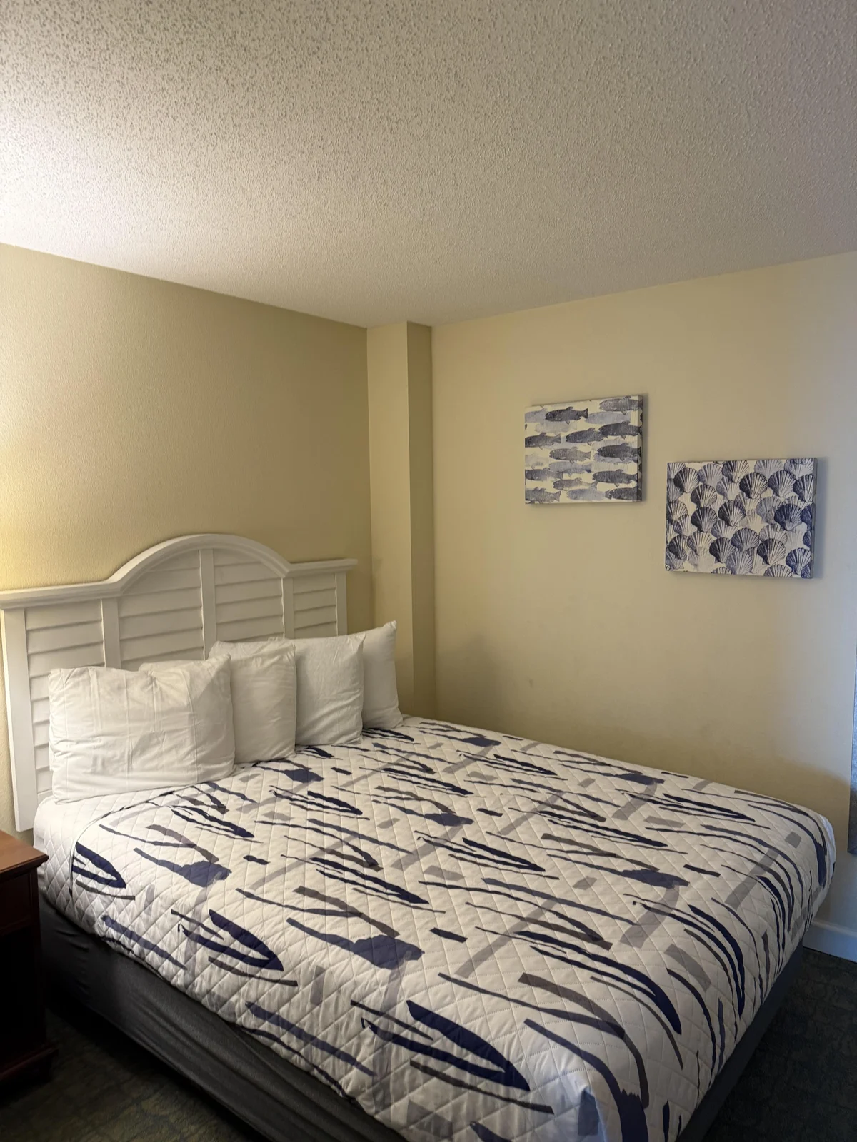 Bedroom 1 image 1