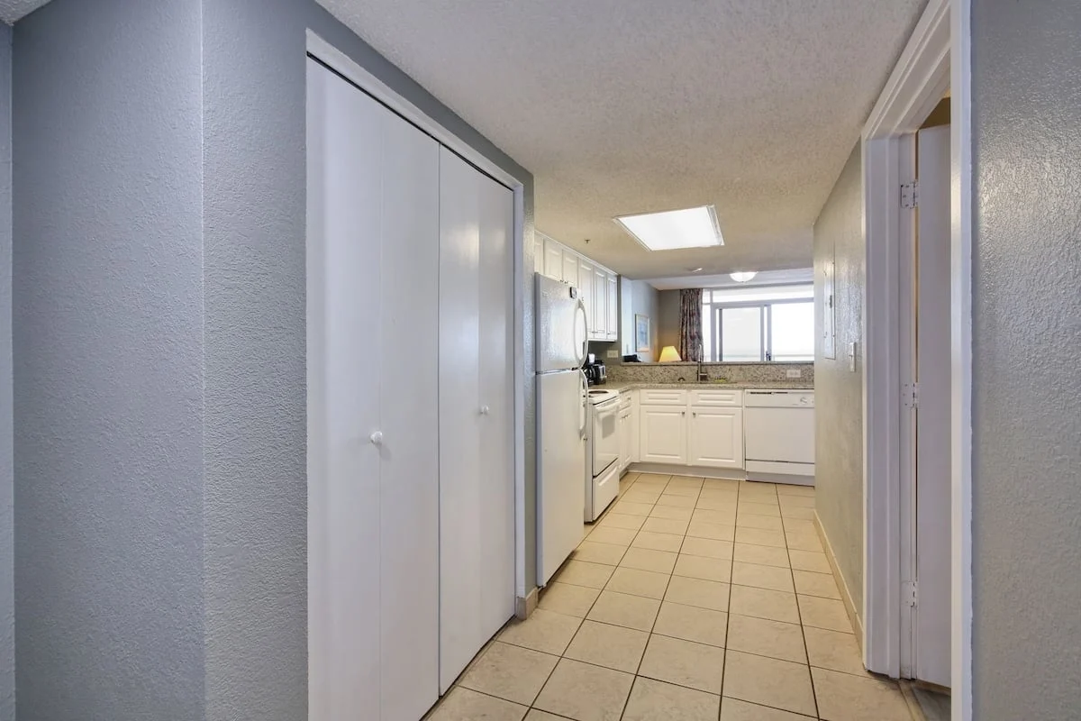 Condo in Myrtle Beach property photo 4