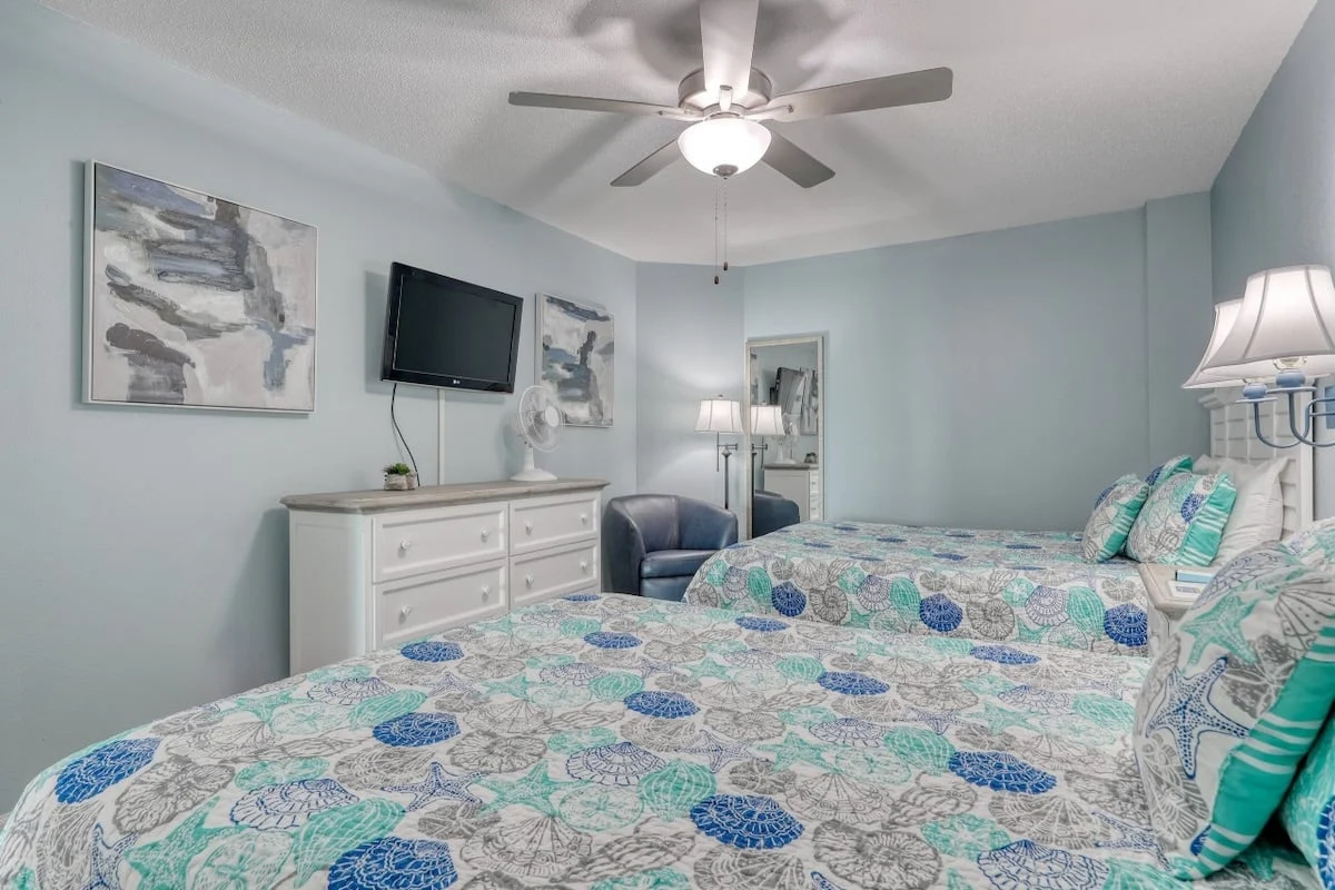 Bedroom 1 image 1