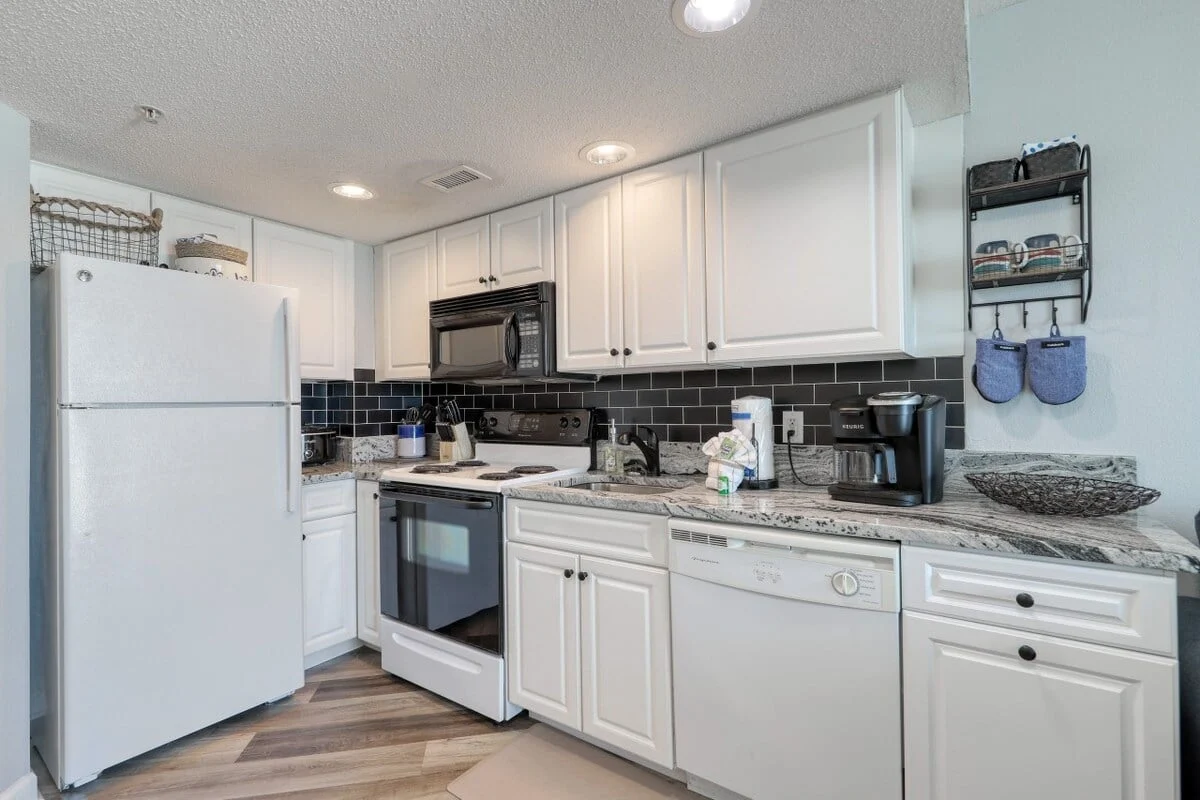 Condo in Myrtle Beach property photo 4