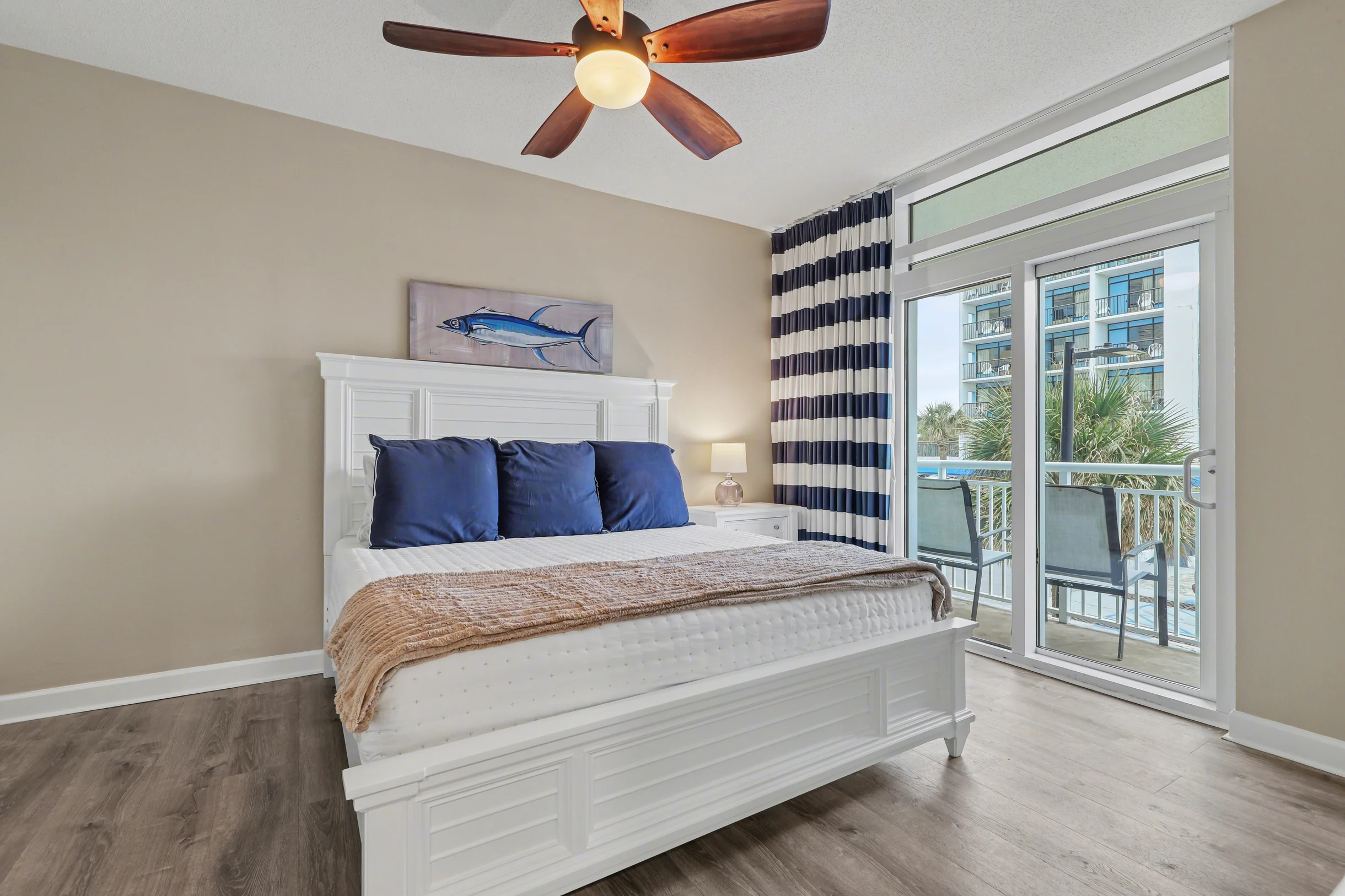 Condo in Myrtle Beach property photo 1