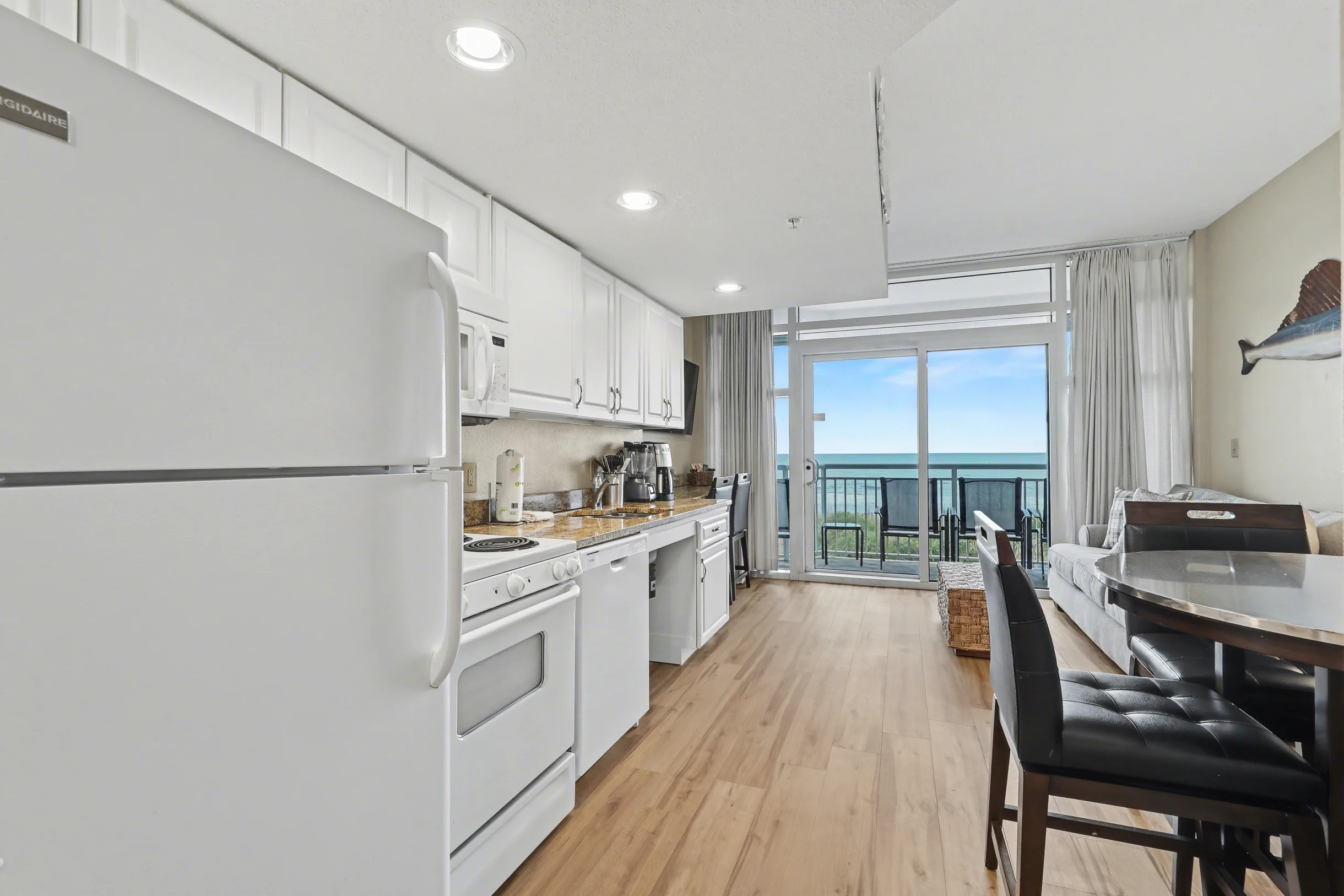 Condo in Myrtle Beach property photo 5