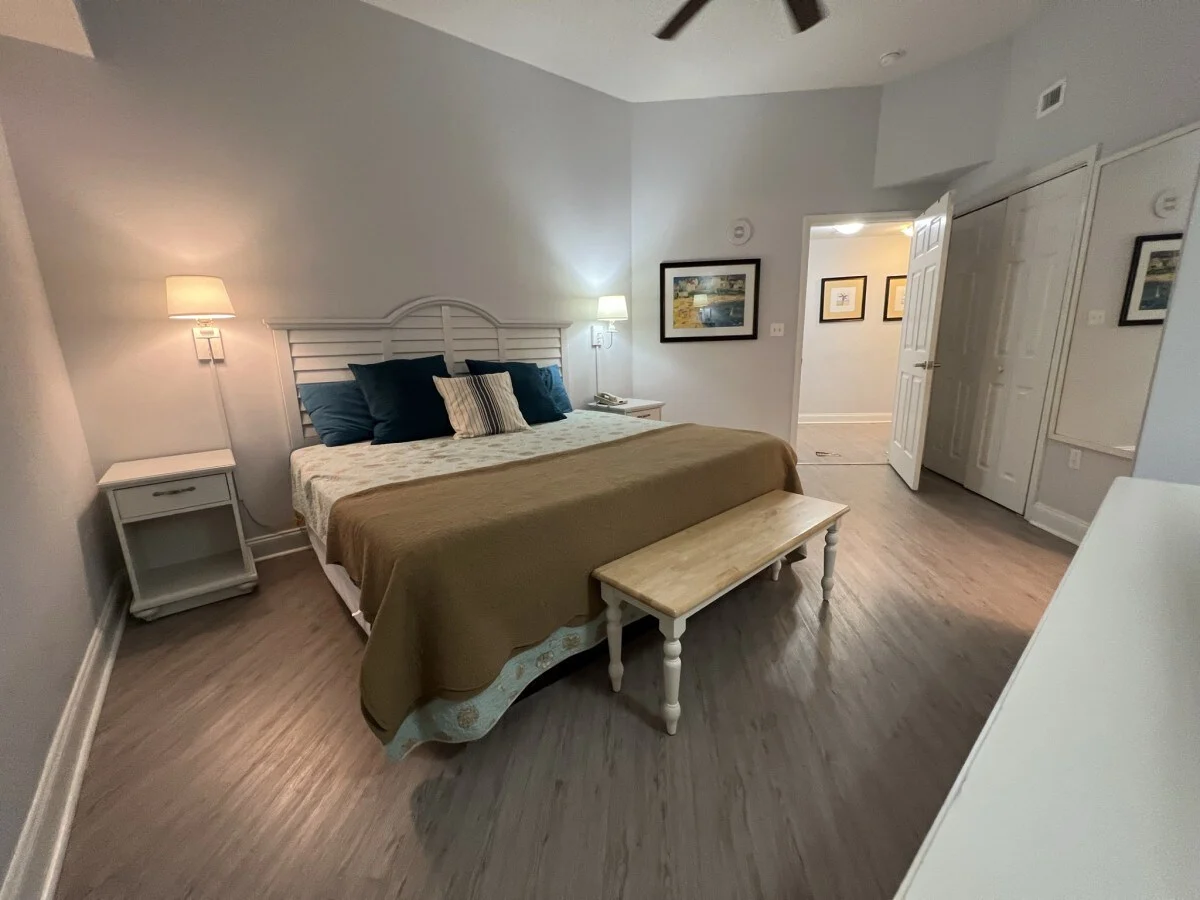 Bedroom 1 image 1
