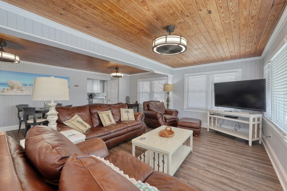 Home in North Myrtle Beach property photo 4