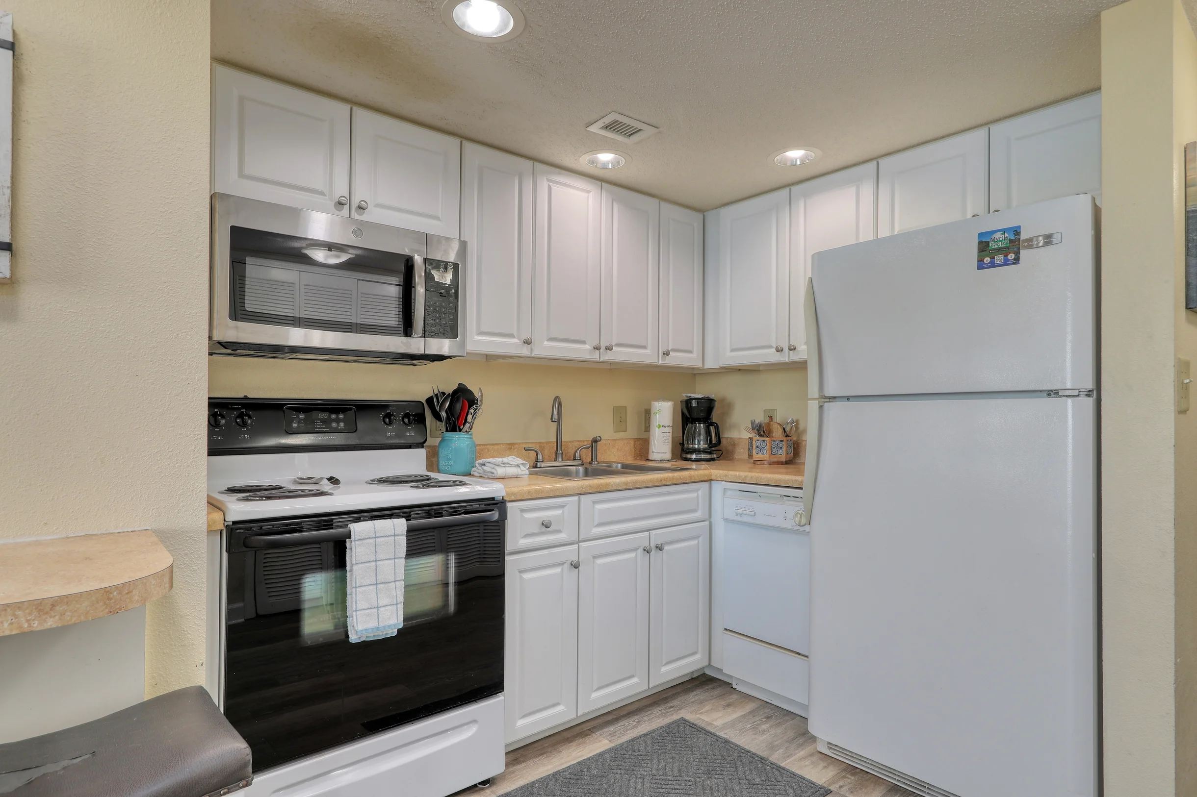 Condo in Myrtle Beach property photo 5