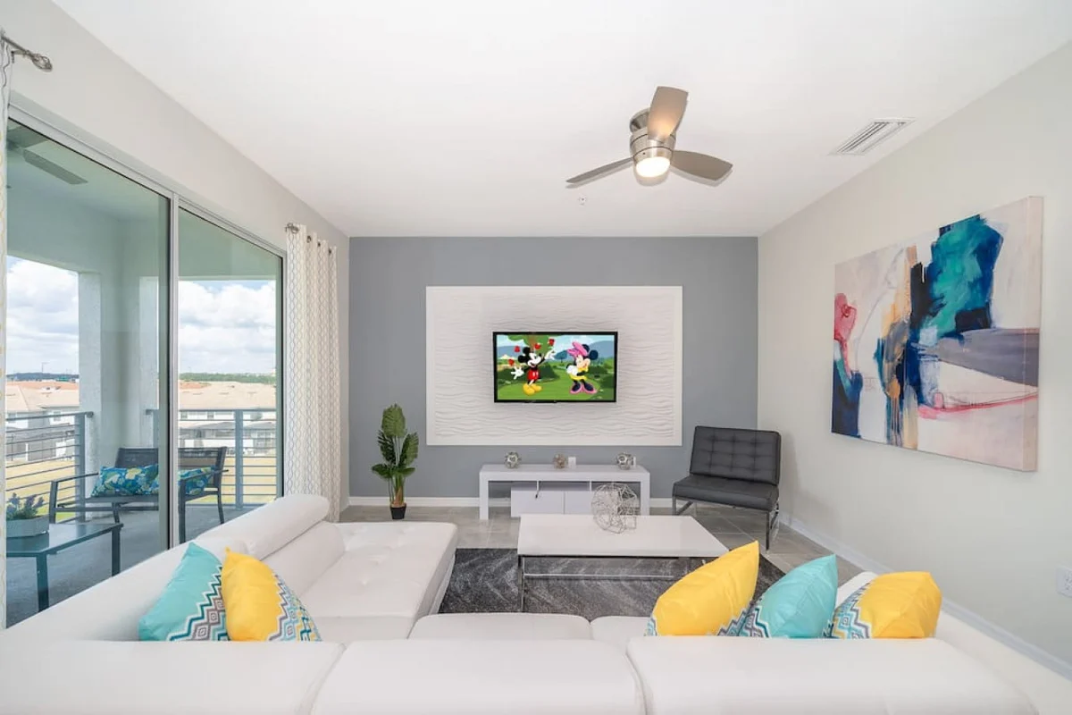 Home in Kissimmee property photo 2