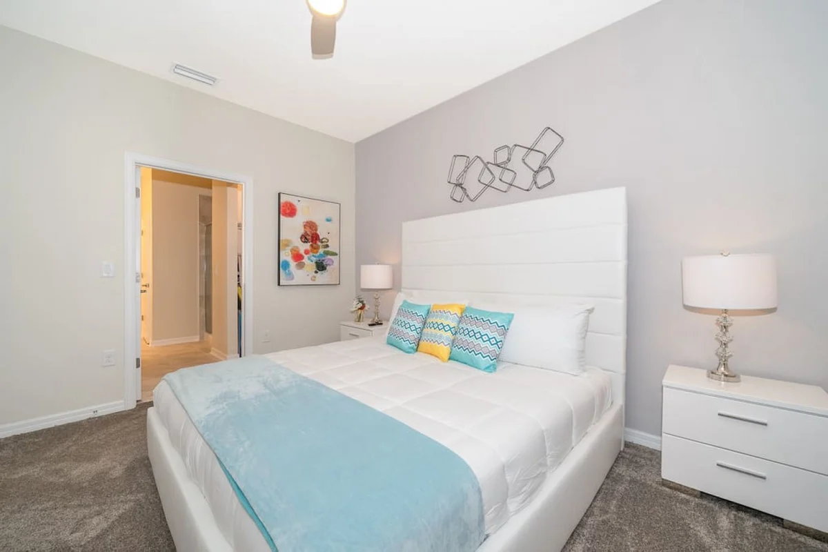 Bedroom 1 image 1