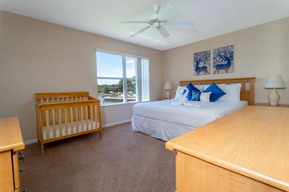 Bedroom 1 image 1