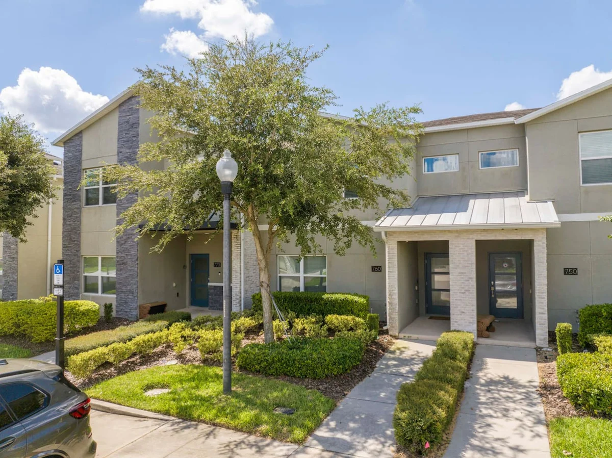 Home in Kissimmee property photo 2