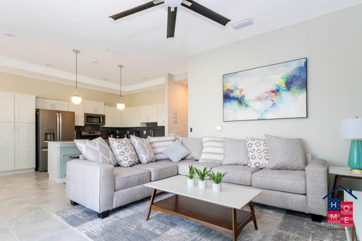 Home in Kissimmee property photo 3