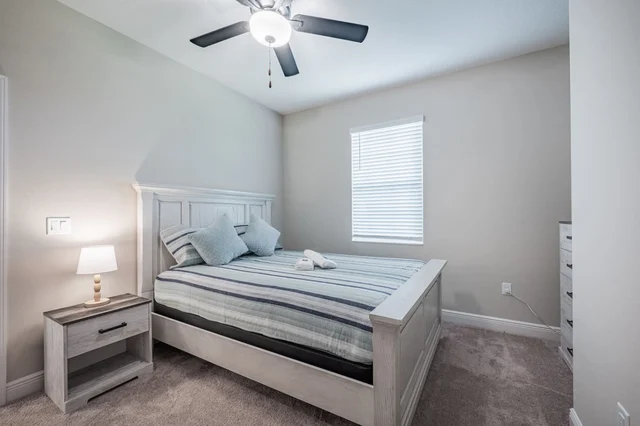 Bedroom 1 image 1