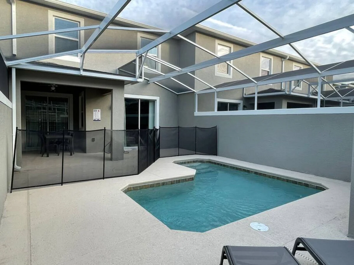 Home in Four Corners property photo 4
