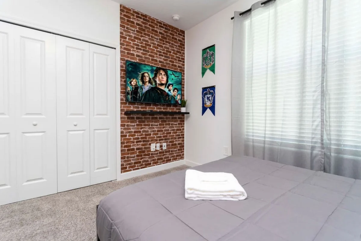 Bedroom 3 image 1