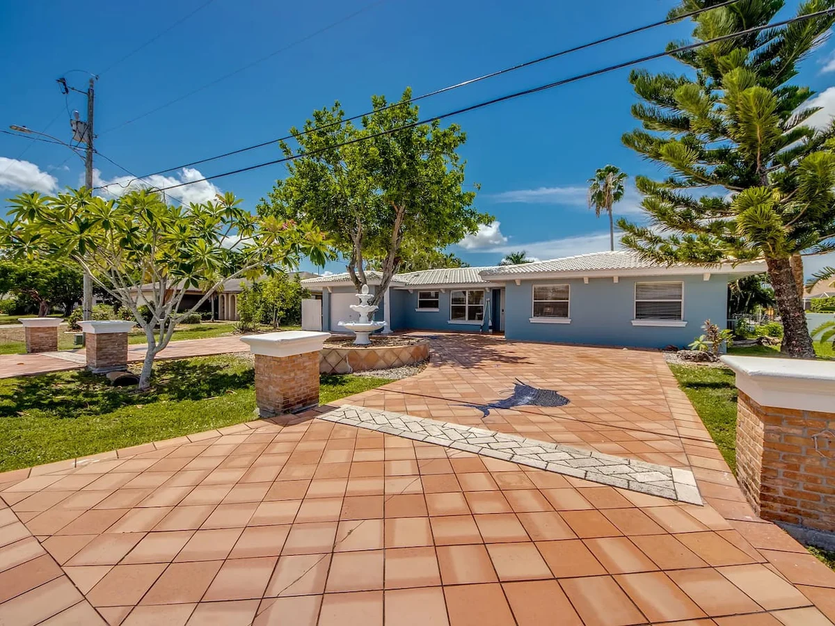 Casa Tiki - Pool, Hot Tub, Canal, Boat Dock, Tiki Hut, Bar, Game Room #22