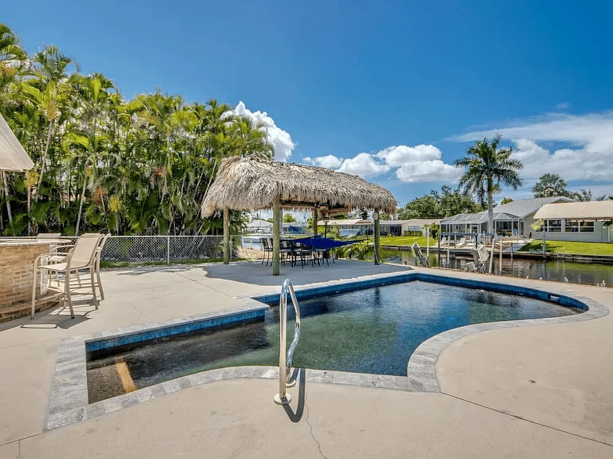 Casa Tiki - Pool, Hot Tub, Canal, Boat Dock, Tiki Hut, Bar, Game Room #13