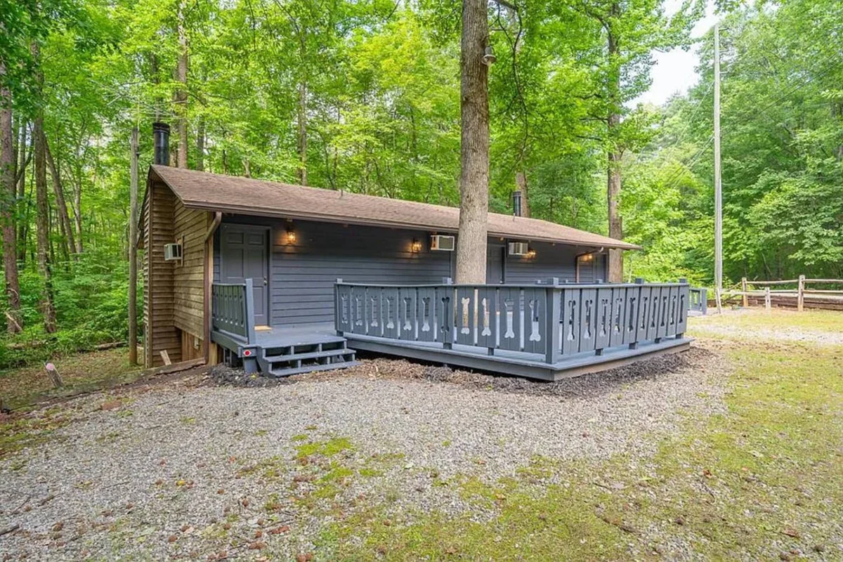 The Lost Compass - Suite #1 - Relaxing & Cozy Cabin Suite Near Downtown Helen, Unicoi State Park, Anna Ruby Falls, Tubing, Restaurants, Hot Tub, Fire Pit, & BBQ Grill #11
