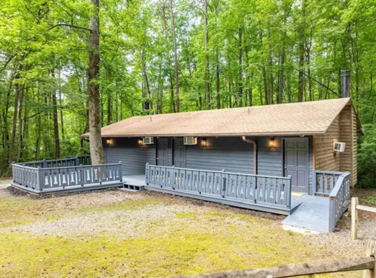 The Lost Compass - Suite #2 - Relaxing & Cozy Cabin Suite Near Downtown Helen, Unicoi State Park, Anna Ruby Falls, Tubing, Restaurants, Hot Tub, Fire Pit, & BBQ Grill #4