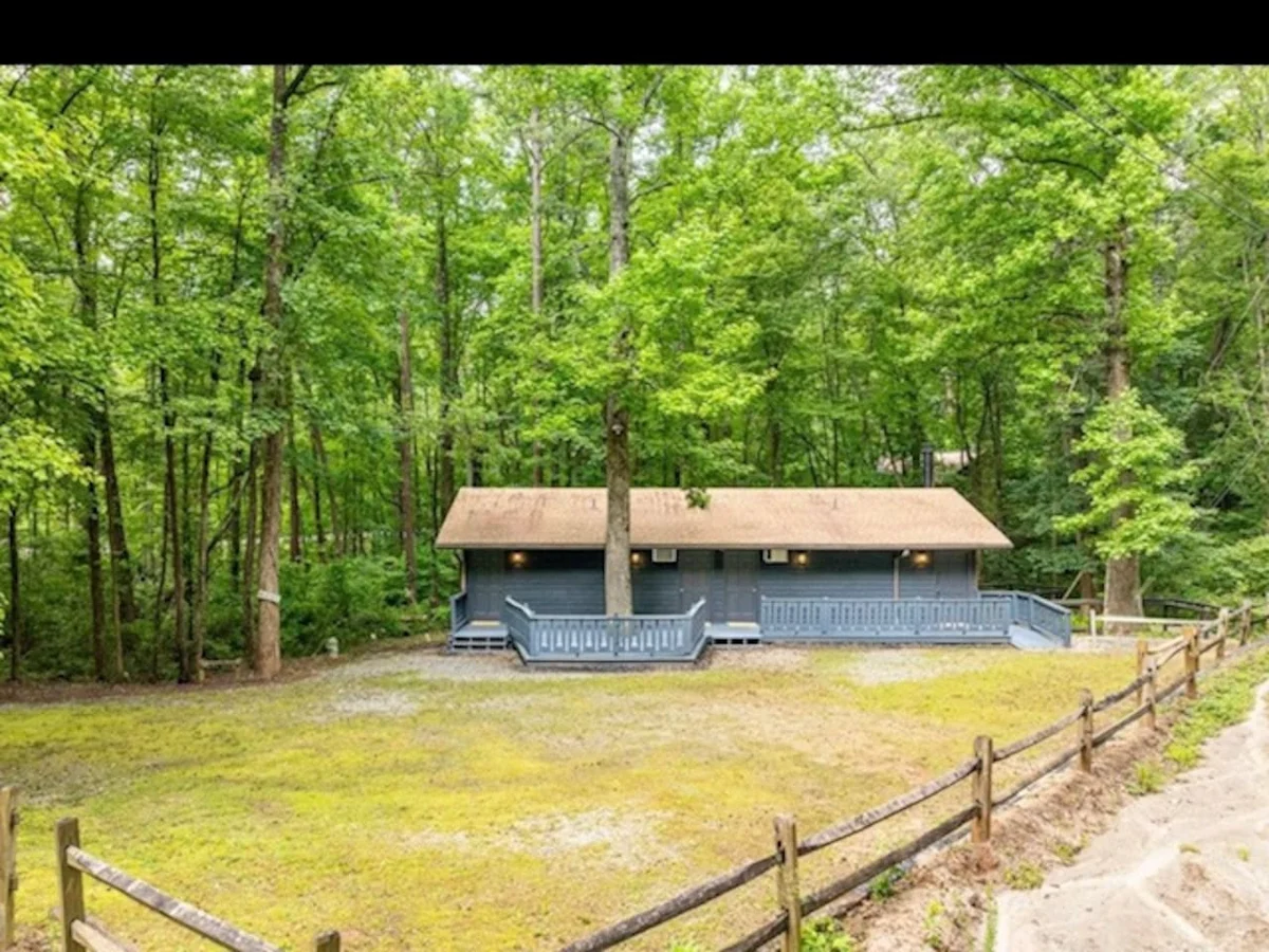 The Lost Compass - Suite #2 - Relaxing & Cozy Cabin Suite Near Downtown Helen, Unicoi State Park, Anna Ruby Falls, Tubing, Restaurants, Hot Tub, Fire Pit, & BBQ Grill #14