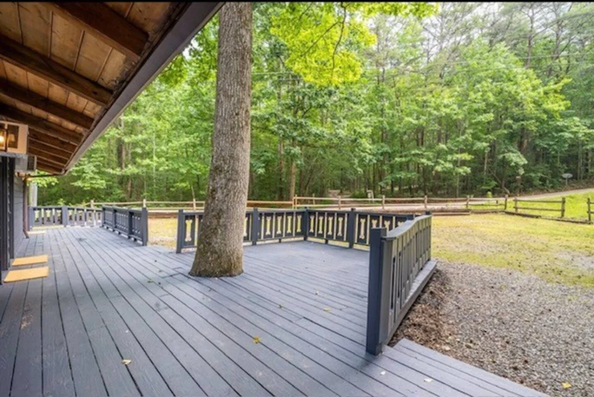 The Lost Compass - Suite #3 - Relaxing & Cozy Cabin Suite Near Downtown Helen, Unicoi State Park, Anna Ruby Falls, Tubing, Restaurants, Hot Tub, Fire Pit, & BBQ Grill #6