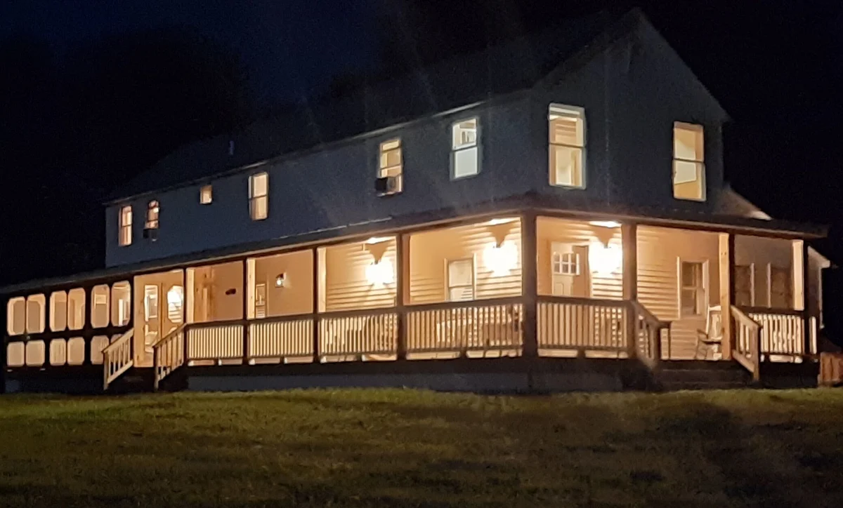 FRENCH WOODS FARMHOUSE | TimeOut NY's Pick | Hot tub | Pond | Dogs OK | NYC=2hr #25