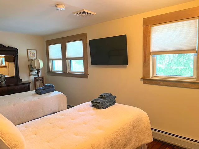FRENCH WOODS FARMHOUSE | TimeOut NY's Pick | Hot tub | Pond | Dogs OK | NYC=2hr #21