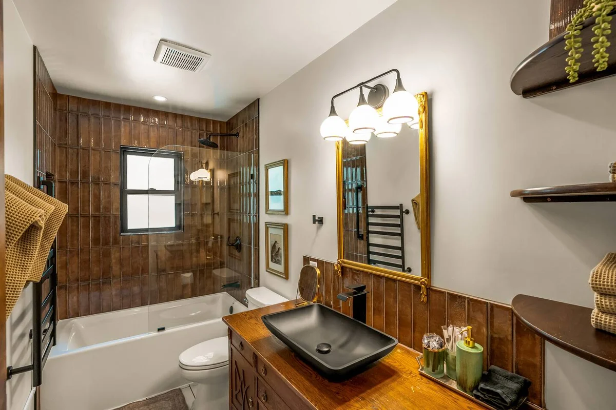 Peaceful Retreat w/ TWO Hot Tubs, Sauna, Fire Pits #137