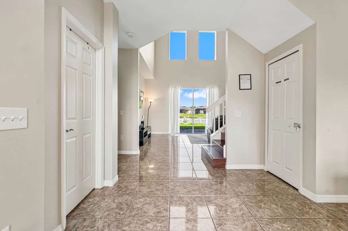 1110 E Lake Shore Blvd 1 #11