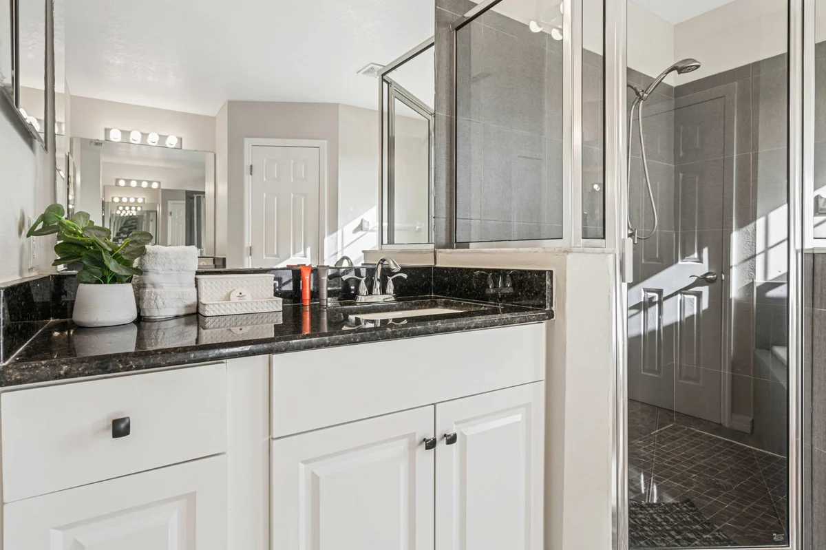 1110 E Lake Shore Blvd 1 #22