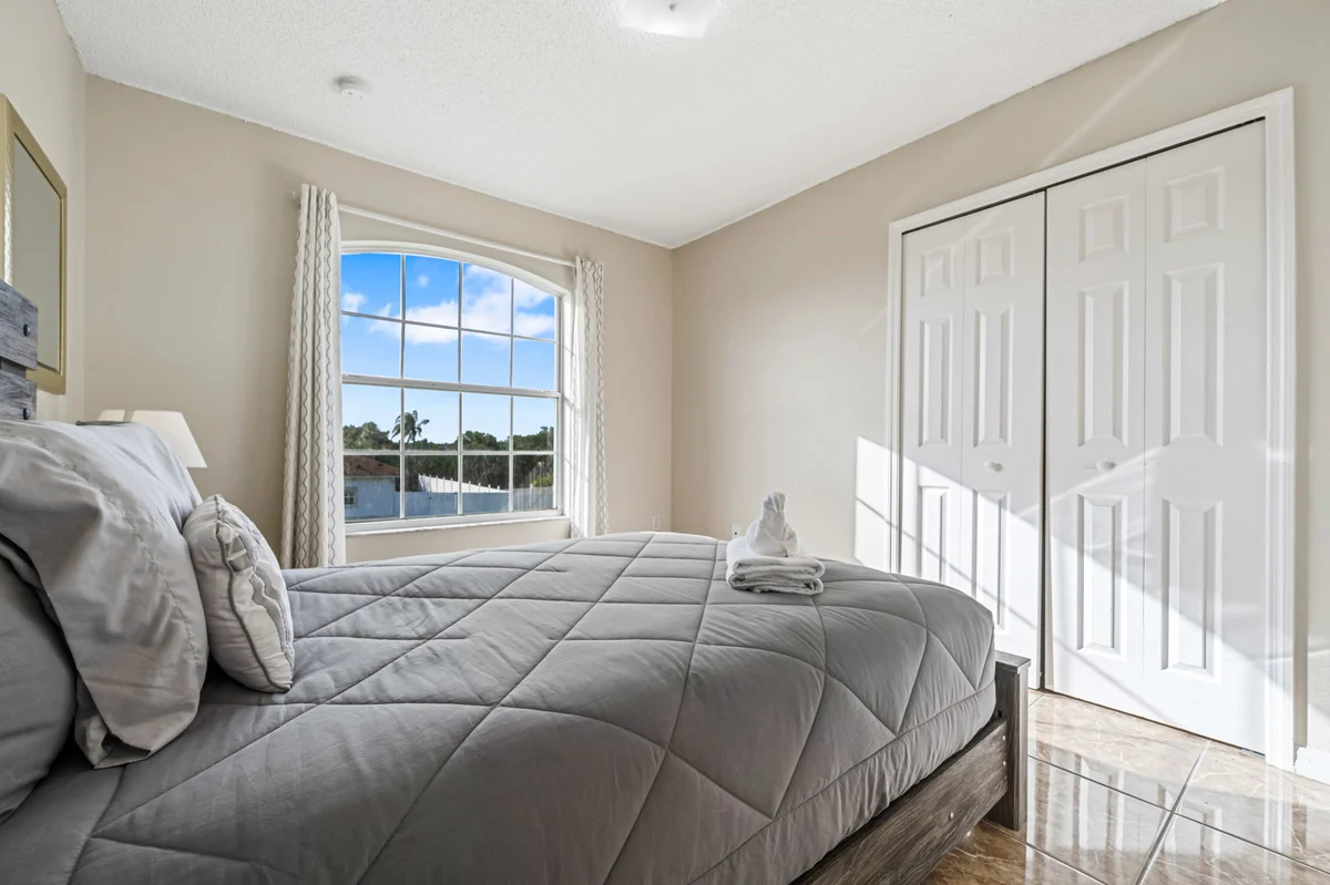 1110 E Lake Shore Blvd 1 #28