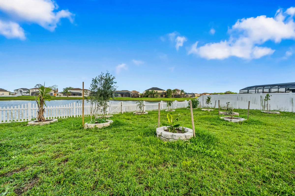 1110 E Lake Shore Blvd 1 #53