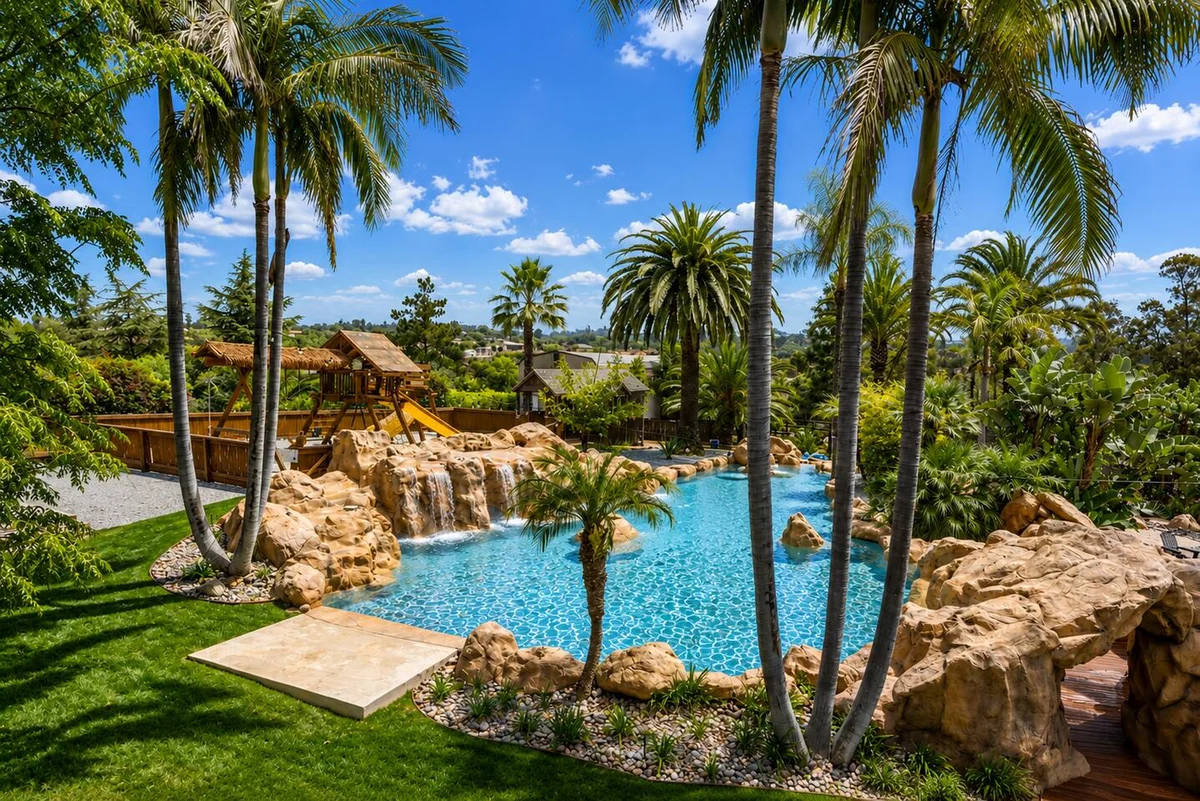Paradise Hills | Grand Private Lazy River Estate #408