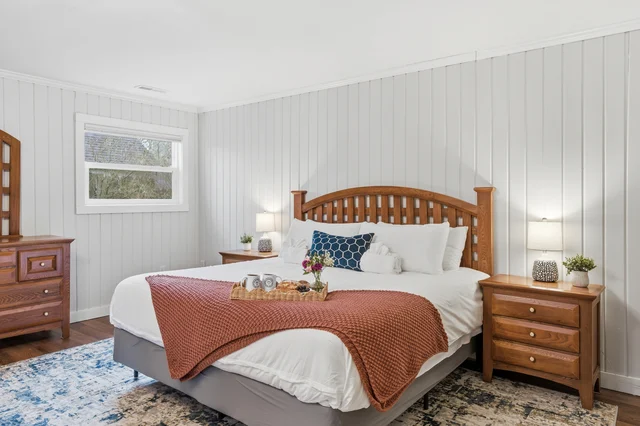 Bedroom 1 image 1