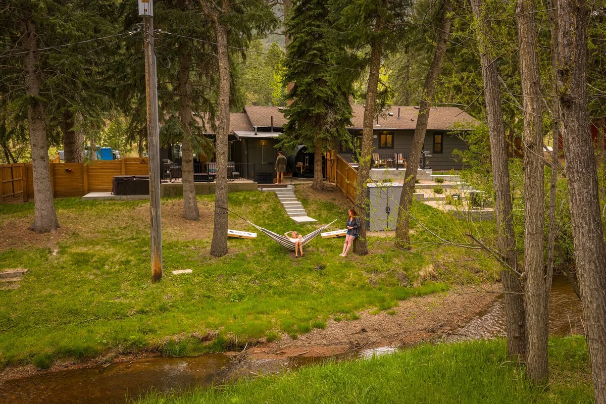 Peaceful Retreat w/ TWO Hot Tubs, Sauna, Fire Pits #155